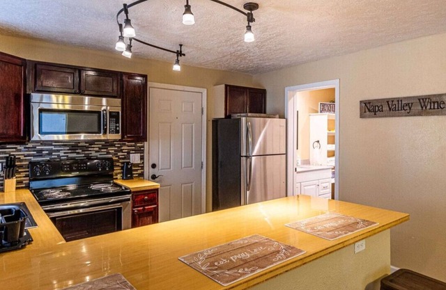 Charming North Valley Casita
