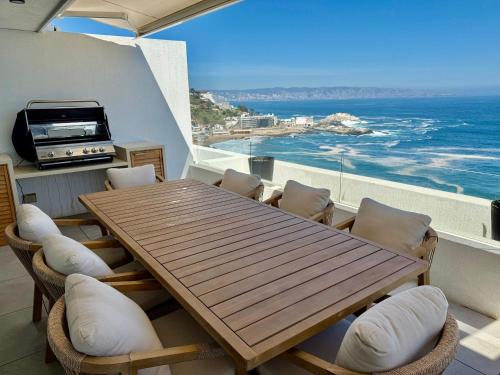 Charming ocean view in Cochoa