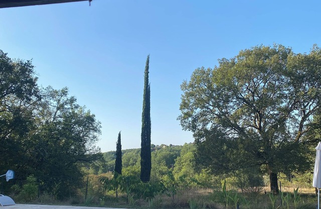 Charming one bedroom gite near Cahors with pool