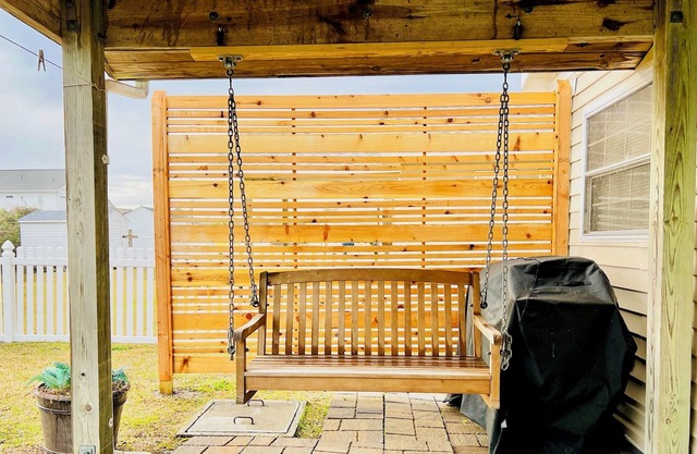 Charming Pet-Friendly Cottage in beautiful Atlantic Beach with AC, WiFi