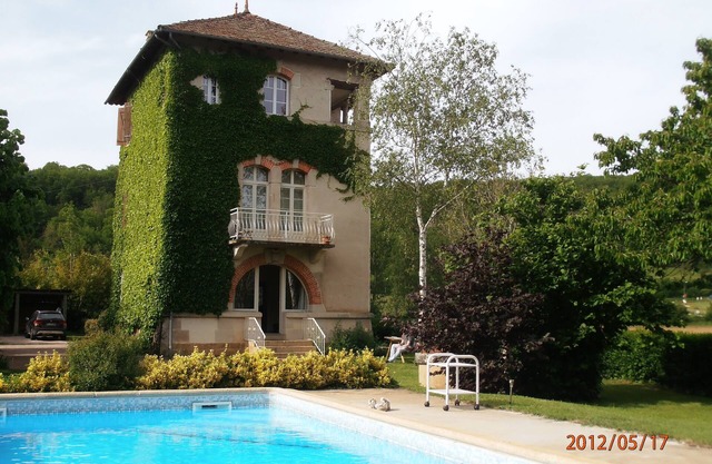 charming presbytery in Figeac