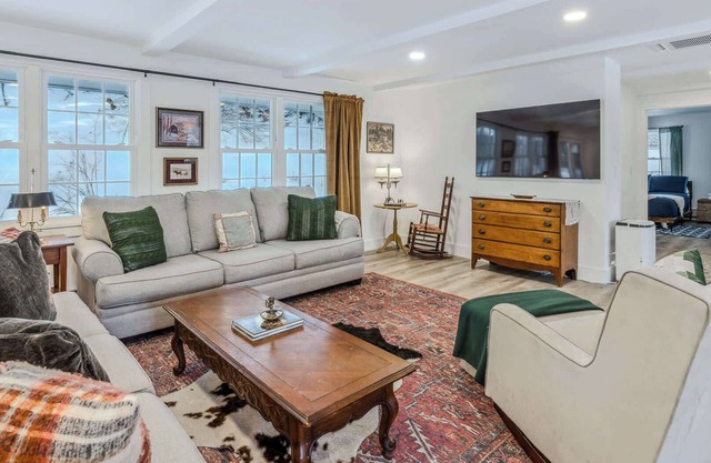 Charming Ranch in the Woods | Woodstock Way