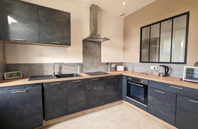 Charming Renovated 11th-Century Cottage near Brenne Ponds - Sleeps 6, Terrace, BBQ, WiFi