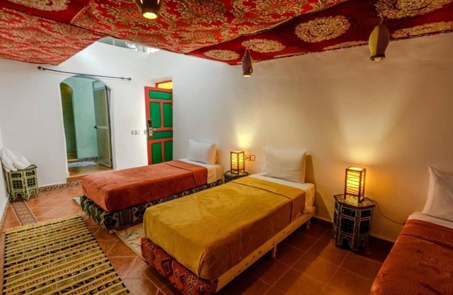 Charming Room at riad in lovely Fès with AC
