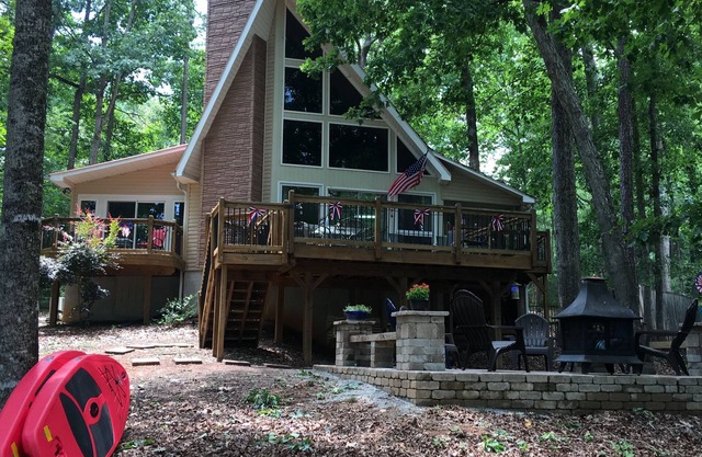 Charming, Scenic Retreat on Deep-Water Cove; Fire Pit, SUP Boards, Covered Slip