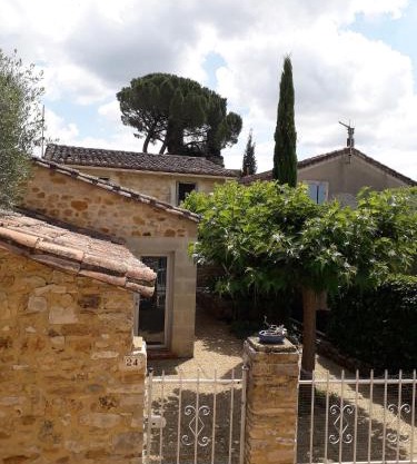 Charming small house close to Uzès