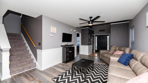 Charming, Spacious, Ideal 4 Groups Near Charleston