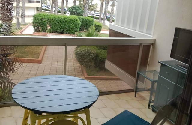 Charming studio 20 m from the beach, terrace and lift- 2BEAZUR99