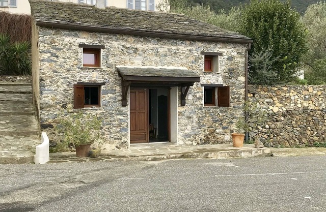 Charming stone Casuccia for rent in a typical Corsican village