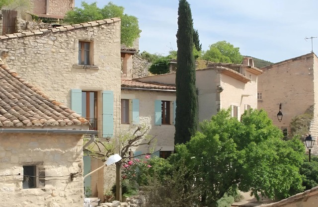 Charming Stone House in Provence with Garden – Peaceful Location in Boulbon