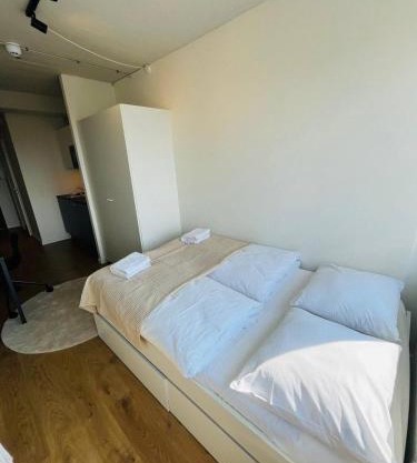 Charming Studio 2