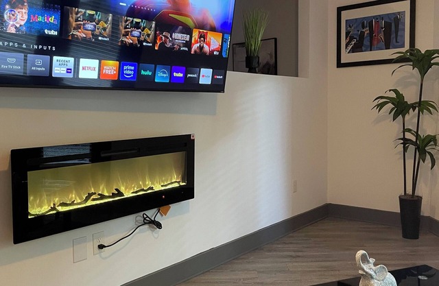 Charming studio apartment in wonderful Decatur with fitness room, AC