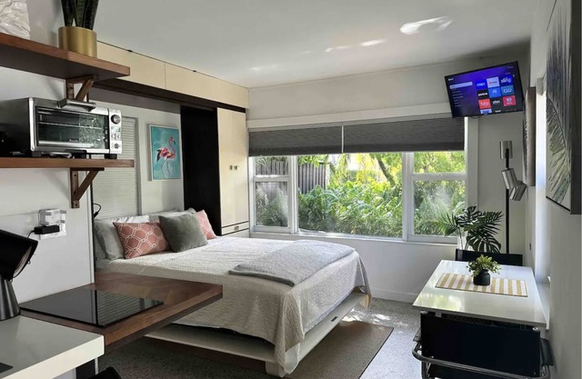 Charming Studio Prime Location Steps from Beach