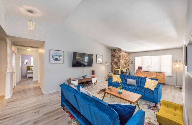 Charming & Stylish home can accommodate 8 guests!