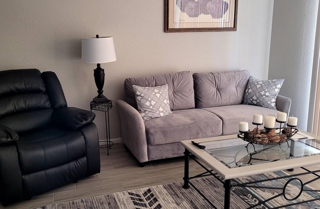 Charming townhome with 2 bedrooms and 2 baths in a gated 55+ community. nnnnn