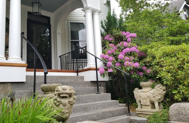 Charming Tree Top Victorian - Two Bedroom Retreat