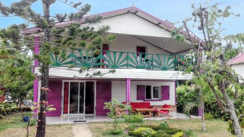 Charming Villa in Foulpointe with Sea View