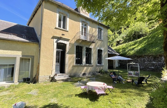 Charming village school for 10 people