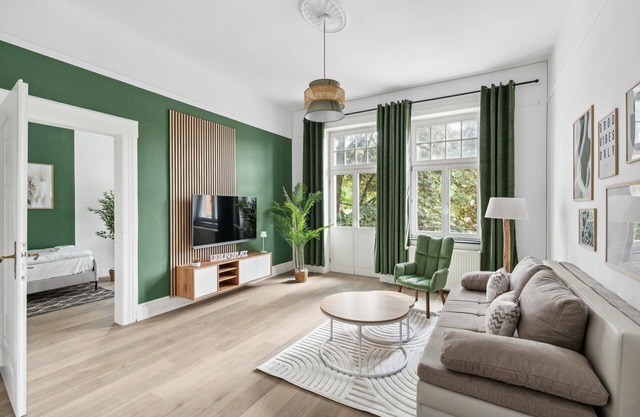 Charysma: natural oasis | harmonious | balcony | 5 min walk to old town centre