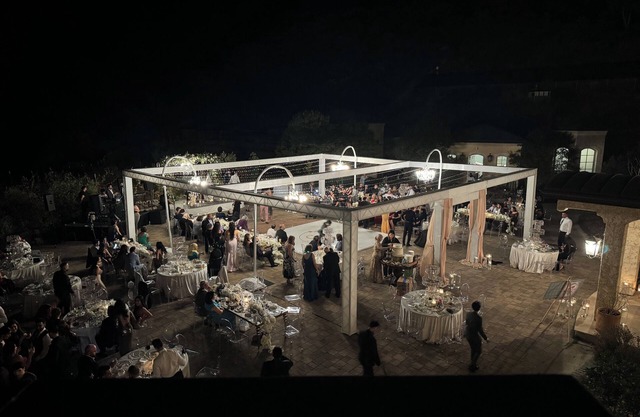 Chateau with 5 bedrooms and WiFi, in lovely Saratoga