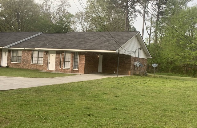 Cheerful 2 Bedroom 2 Bath Duplex in West Rome GA