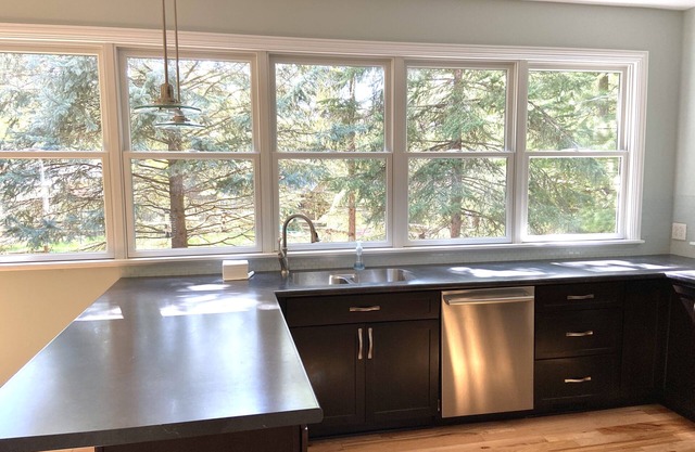 Cheerful Spacious 4 bd Home Walks to Purdue, Sports, and Golf, & Game Arcade!