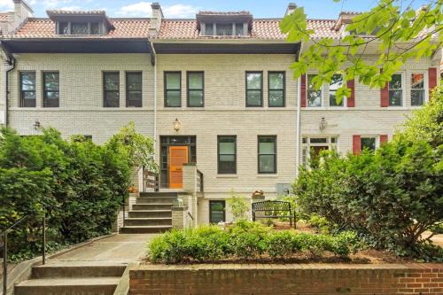 Cheery Flat in Adams Morgan - Mt Pleasant