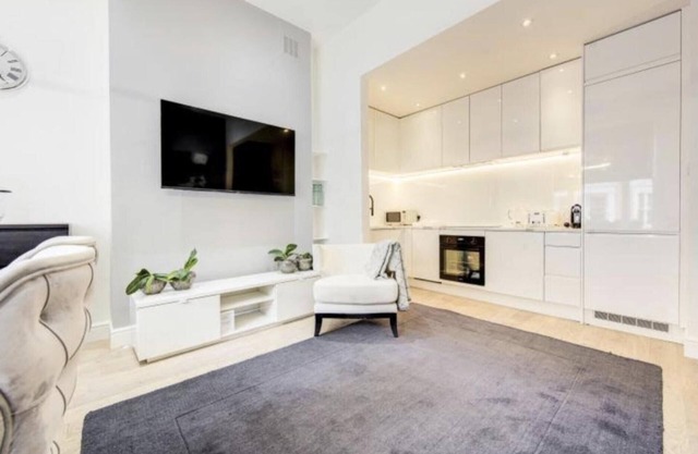 Chelsea - 2bed Apartment - Sleeps 4 - Pet Friendly