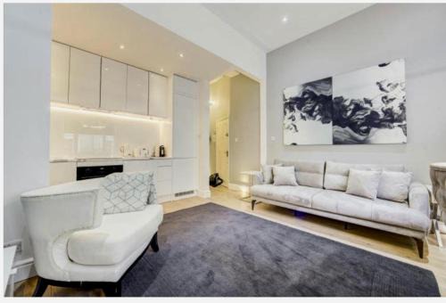 Chelsea - 2Bed Apartment - sleeps 4 - Pet Friendly