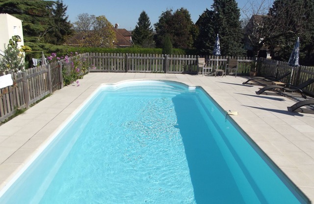 Cherry Lodge - Les Lauriers 1 Bed Apartment With Private Garden And Pool