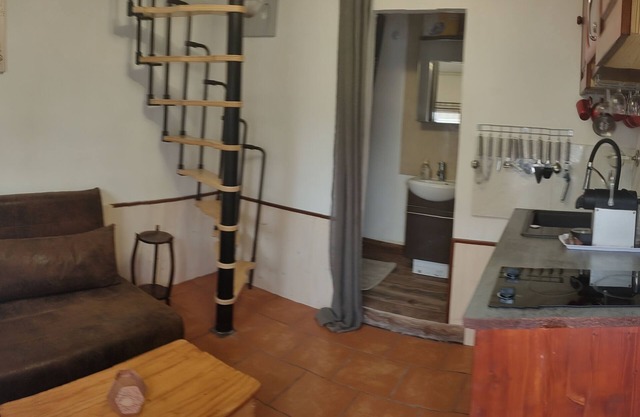 Chez Aurélia: Tiny house with private jacuzzi