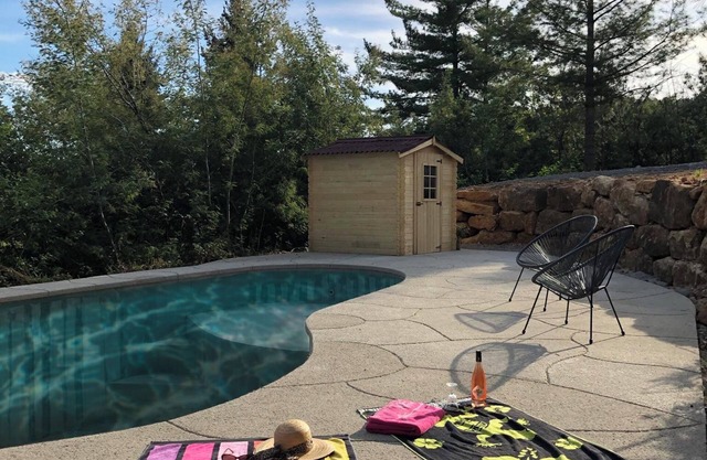Chez Maurice et Simone Maison Neuve Pour 8 Personnes