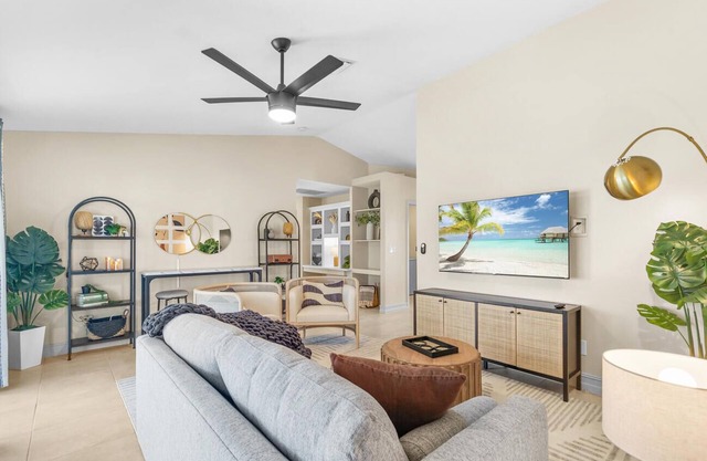 Chic 3BR Waterfront Stay in Cape Coral