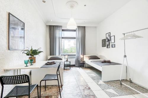 Chic 4 Room Apartment in Mannheim