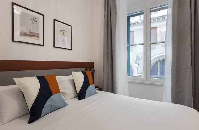 Chic Trieste Gem Summ