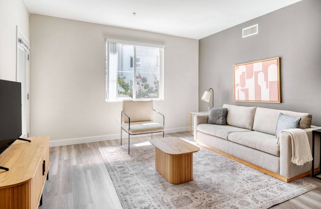 Chic Union City 2BR w/Gym & BBQ, nr Union Landing, by Blueground