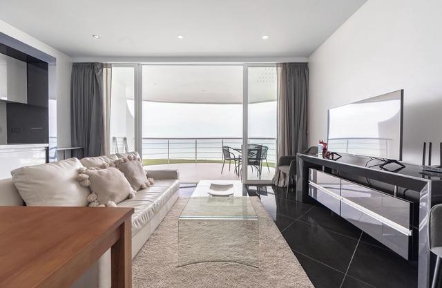 Chill Beachfront Vibes with 3BR Ocean Views & Pool