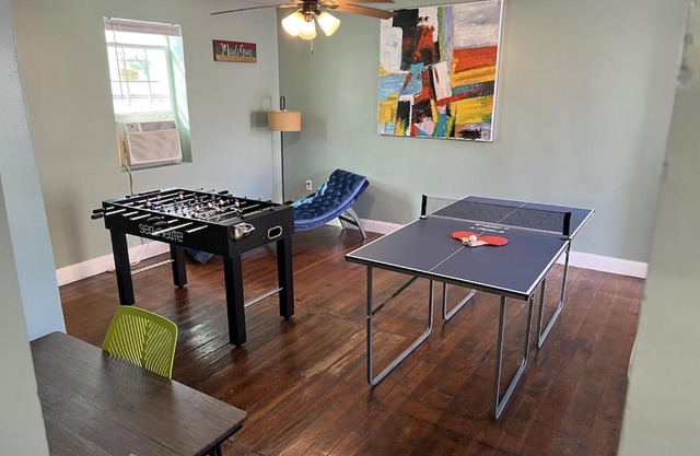 Chillpad Blocks from FrenchQuarters