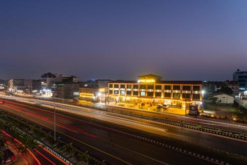 Chitwan Midtown Hotel