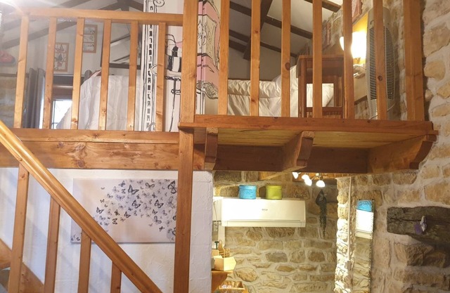 Chocolate Box cottage. Relax and let the world go by.