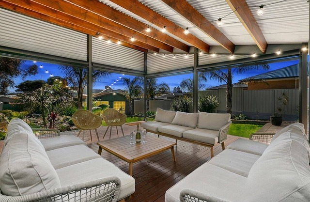 Christies Garden A Beachside Entertainers Gem