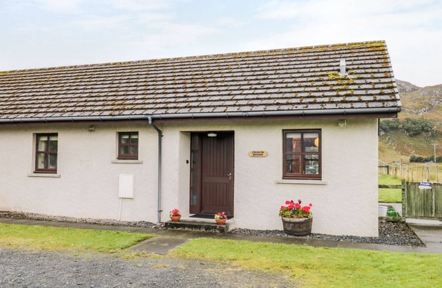 CHURCH HOUSE, with a garden in Poolewe