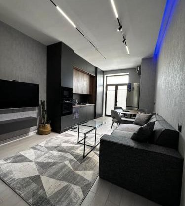 Cialkovsky new and modern Apt !