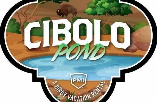 Cibolo Pond - A Birdy Vacation Rental