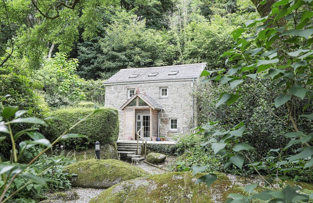 Cider Press, St Austell with riverside garden