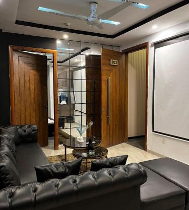 Cineplex Lodges Executive 2