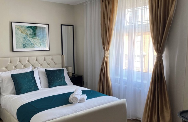City Break- Luxe 3 bedroom home,nIdeal for Families/Friends/Business/Contractors