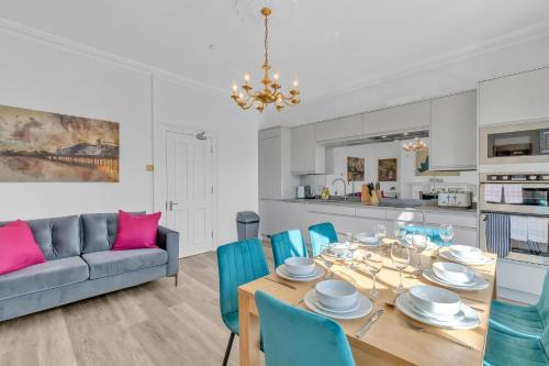 City Chic Townhouse By My Getaways
