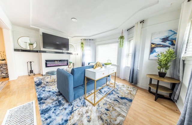 Cityscape Haven - Central SF Home near SFO