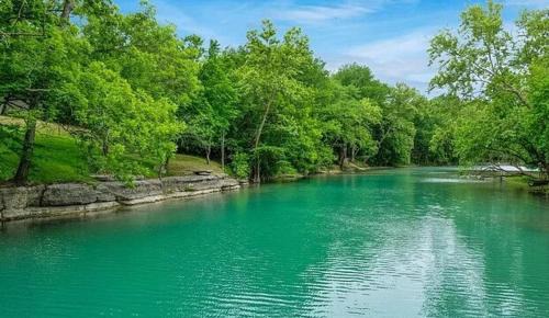 CL 2849 River Escape At Horseshoe Falls